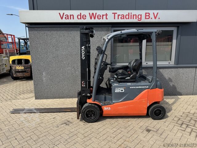 Toyota 8FBM20T Triplex 470 Freelift / Sideshift Electric 2017 6535 Hours TOYOTA 8FBM20T Triplo 470 Freelift / Sideshift Elektrisch 2017 6535Hours