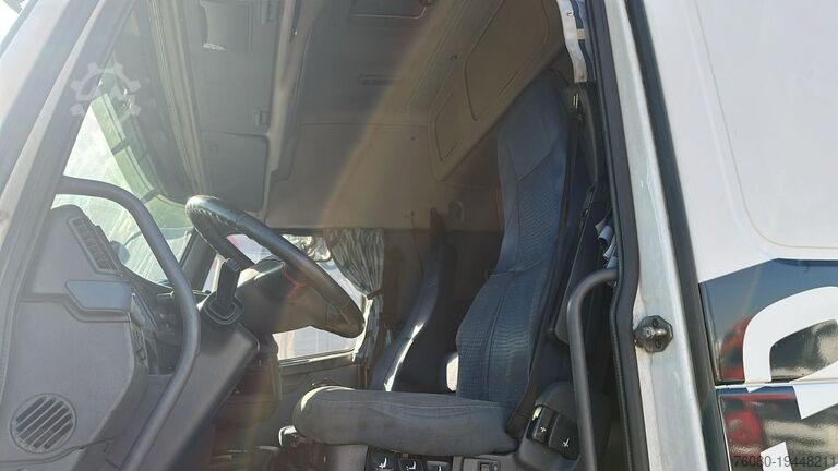 Standard tractor Volvo FH 400 (GOOD CONDITION / CLEAN CHASSIS / EURO 5)