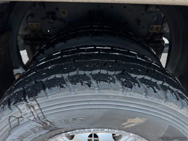 Box truck IVECO ML160E25/P E6C Klima Koffer 8,49 mtr.