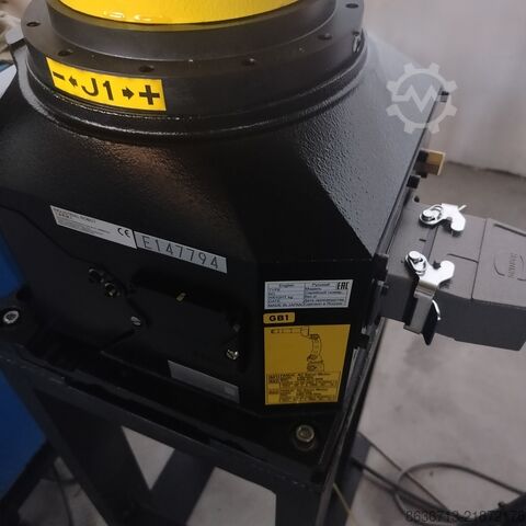 Industrial robot FANUC M-10iD/12