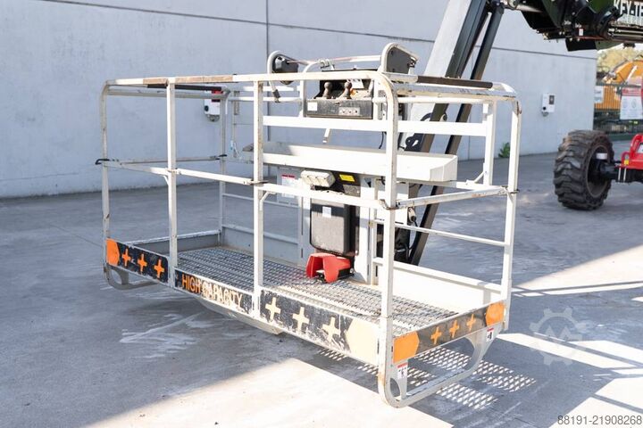 Telescopic boom lift Manitou 220 TJP