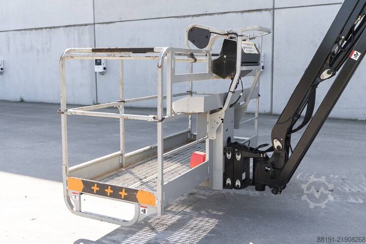 Telescopic boom lift Manitou 220 TJP