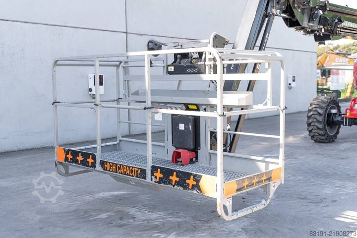 Telescopic boom lift Manitou 220 TJP