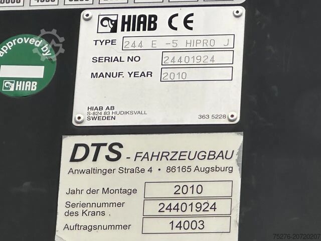 Kranwagen Iveco Trakker 410 4x4 Hiab 244-5 + Fly jib , winch 12...