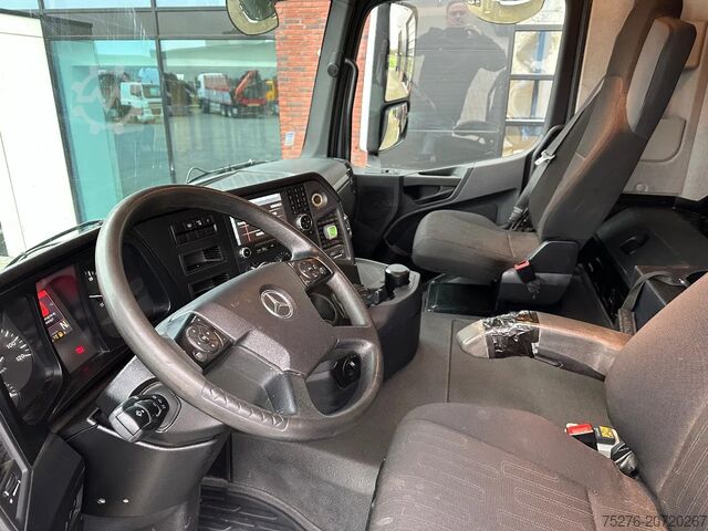 Kipper mit Kran Mercedes-Benz Arocs 3243 8x4 Tridem Kipper/Kraan Euro 6