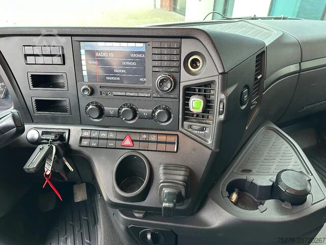 Kipper mit Kran Mercedes-Benz Arocs 3243 8x4 Tridem Kipper/Kraan Euro 6