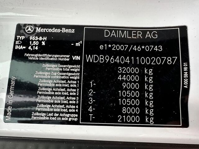 Kipper mit Kran Mercedes-Benz Arocs 3243 8x4 Tridem Kipper/Kraan Euro 6