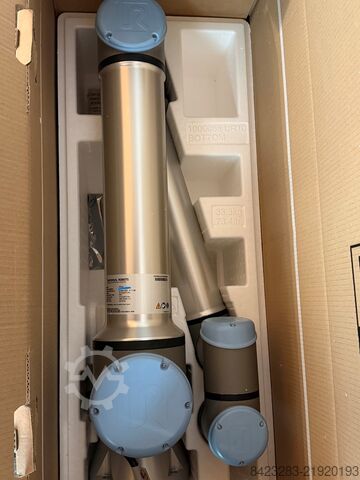 Industrial robot Universal Robots UR12e
