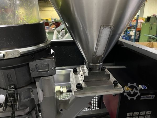 Injection molding machine Boy 90 M