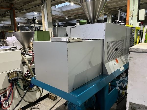 Injection molding machine Boy 90 M