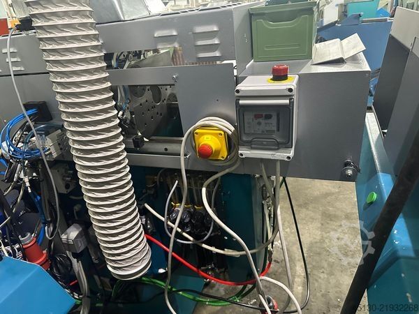 Injection molding machine Boy XS