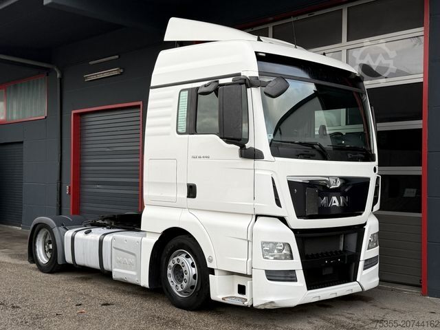 Volumen SZM MAN TGX 18.440 XLX MEGA Klimaauto Motorbremse 2xTank