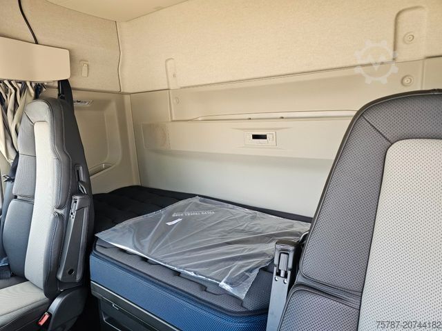 Standard SZM VOLVO Volvo 460 neues Modell, full Option, 2 Kreis Hyd