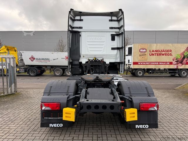 Standard SZM IVECO S-Wax 480/Intarder/Hydraulik/Navi/Spoiler/EURO6D