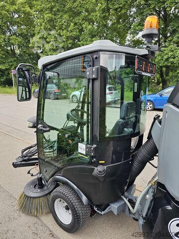 Road sweeper Kärcher MIC34