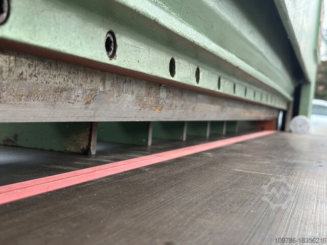 Hydraulic guillotine MONGUZZI tro 2050 MONGUZZI tro 2050