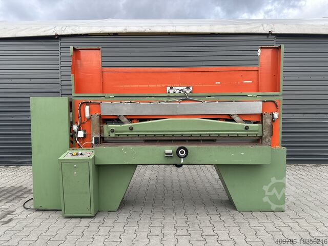 Hydraulic guillotine MONGUZZI tro 2050 MONGUZZI tro 2050