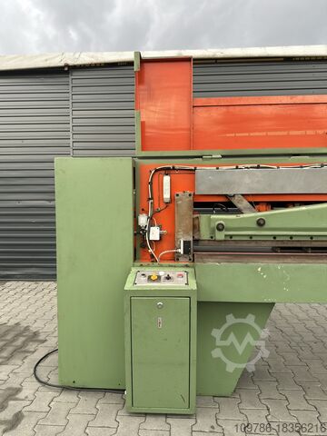 Hydraulic guillotine MONGUZZI tro 2050 MONGUZZI tro 2050