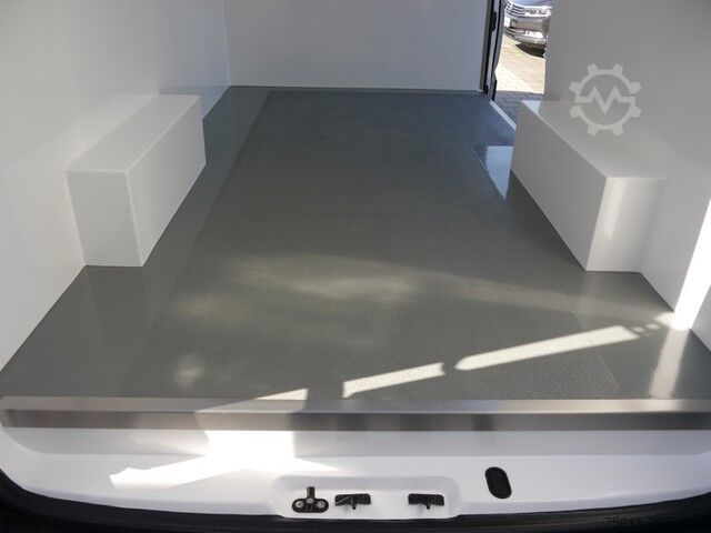 Kühltransporter VW CRAFTER 35 FLACH FRISCHEDIENST 0° RFK + 2x PDC