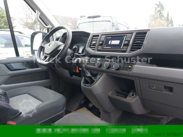 Minibus VOLKSWAGEN Crafter 35 2,0TDi 140PS MR2 HochFWD/AHK3,0t
