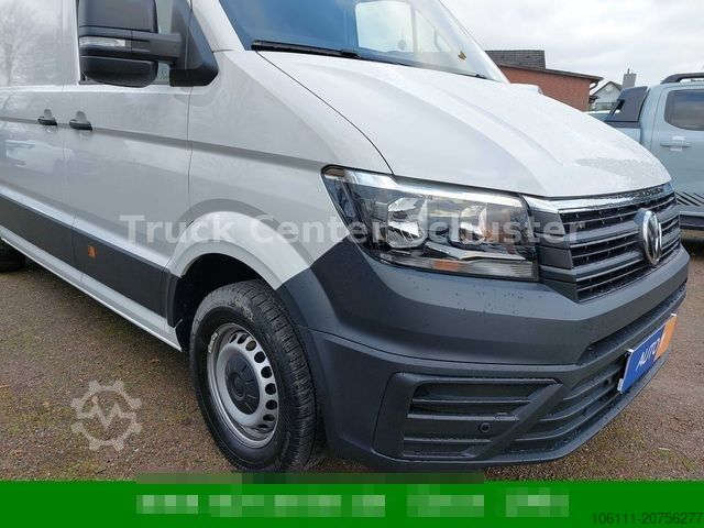 Minibus VOLKSWAGEN Crafter 35 2,0TDi 140PS MR2 HochFWD/AHK3,0t