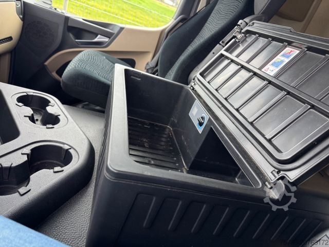 LKW mit Getränkeaufbau MERCEDES-BENZ ACTROS 2540 L/ 2 x LBW / LENKACHSE / KOMPLETTZUG