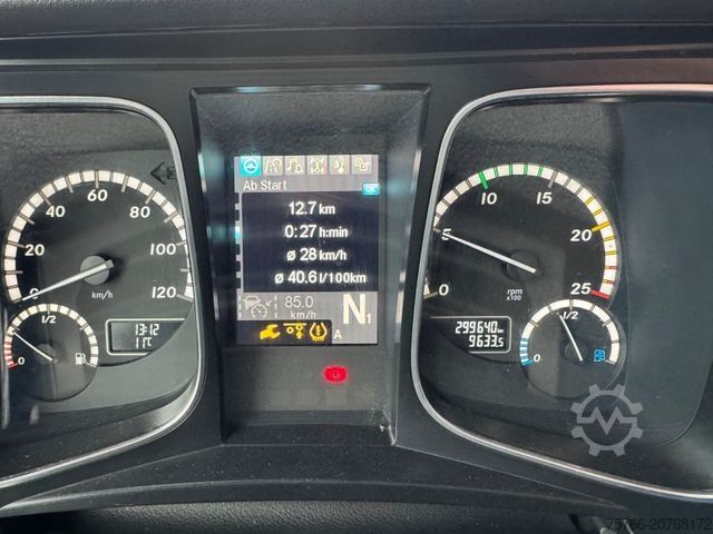 LKW mit Getränkeaufbau MERCEDES-BENZ ACTROS 2540 L/ 2 x LBW / LENKACHSE / KOMPLETTZUG