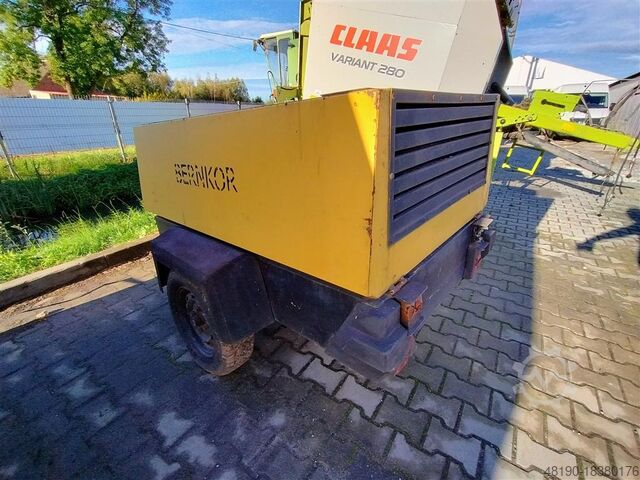 Mobiler Kompressor KAESER M32