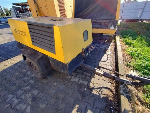 Mobiler Kompressor KAESER M32