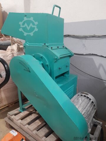 Crusher mill Carvalho & Catarro CC 33