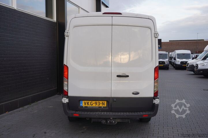 Delivery van Ford Transit 2.0 TDCI L3H2 130PK EURO 6 - Airco - Tr...