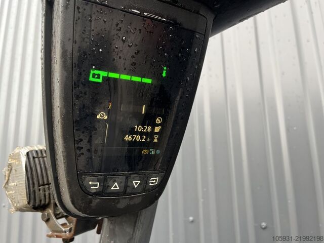 Electric 4-wheel forklift Linde E25-01