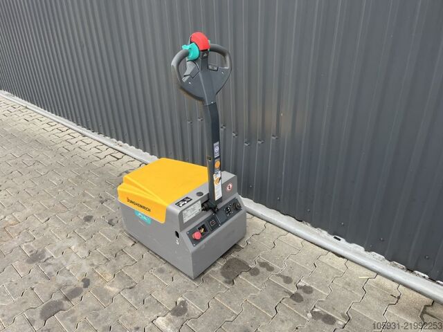 Schlepper Jungheinrich EZS010
