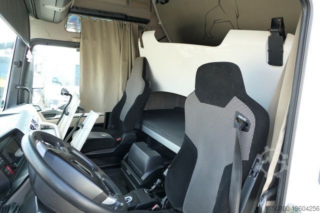 Standard SZM MAN 18.500 TGX 4x2, Intarder, Spoiler, Klima,2x Tank