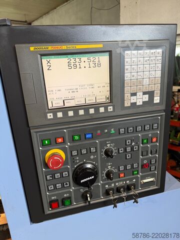 CNC lathe Doosan Lynx 220LB