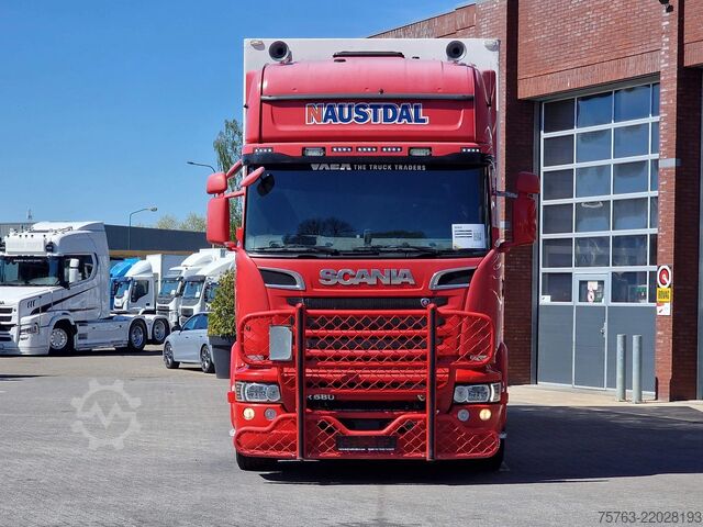 Suitcase Scania R580 V8 Topline 6x2 - Box with sidedoors - Reta...