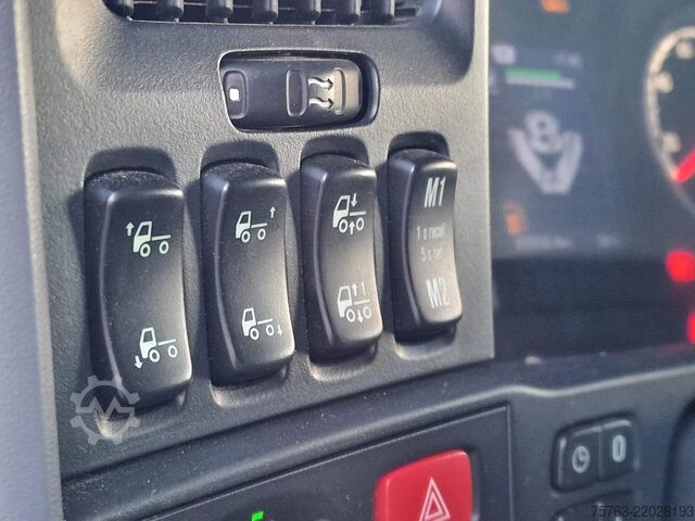 Suitcase Scania R580 V8 Topline 6x2 - Box with sidedoors - Reta...