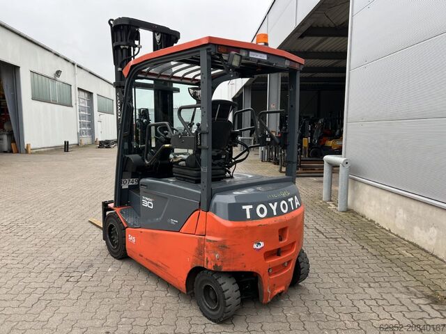 Elektro 4 Rad-Stapler Toyota 8 FBMT 30