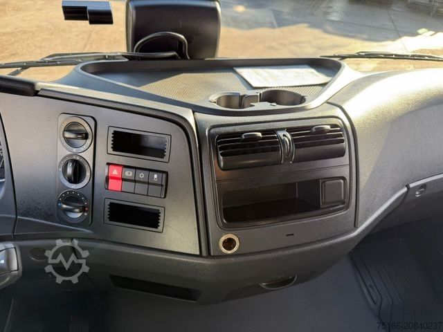 Transporter mit Koffer MERCEDES-BENZ ATEGO 818 L Koffer 6,10 m LBW 1 to.*AHK*EURO 6E