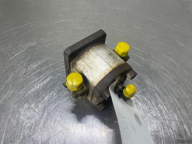 Komatsu WA200-Kracht KM1/11-Gearpump/Zahnradpumpe Komatsu WA200-Kracht KM1/11-Gearpump/Zahnradpumpe