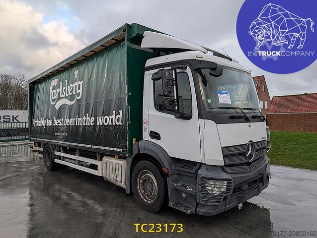 Sliding tarpaulin Mercedes-Benz Antos 1924