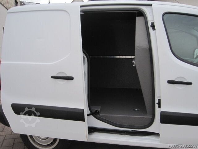 Customized van Peugeot Partner HDI Hygieneausbau 3-Sitzer M+S