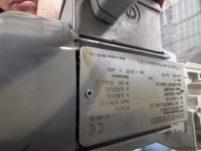 Etiqueteuse inviolabilité Novexx Solutions TE 204