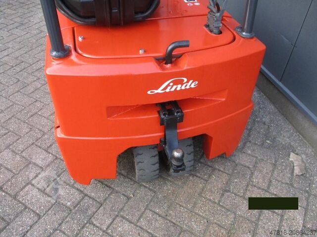 Gabelstapler Linde E12