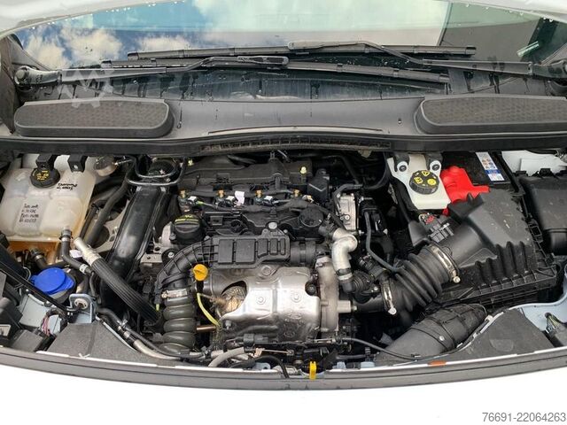 Van Ford Connect 220 Combi -  5 posti  -