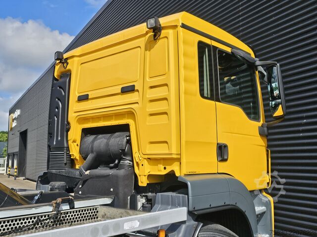 Hook arm system MAN TGS 35.460 8x4-4 BL / VDL 30T HOOKLIFT