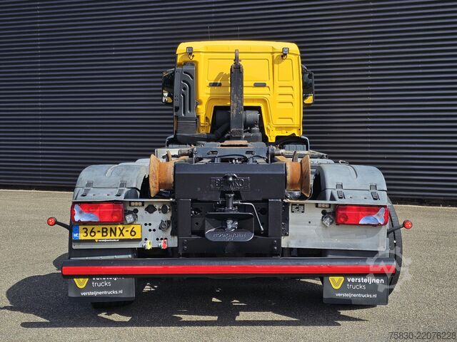 Hook arm system MAN TGS 35.460 8x4-4 BL / VDL 30T HOOKLIFT
