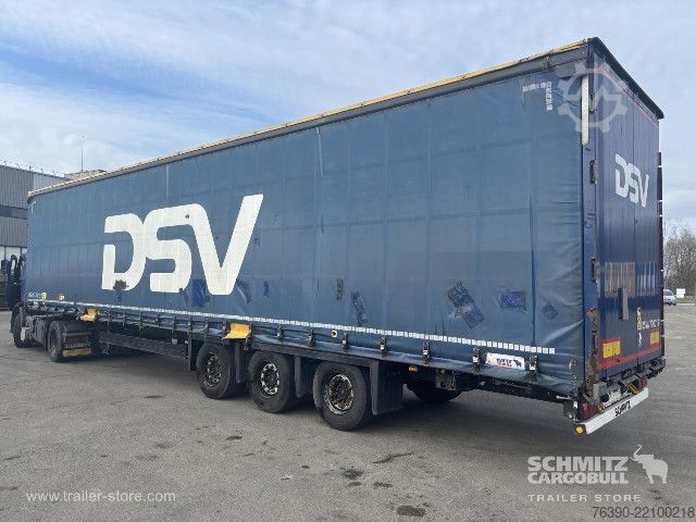 Auflieger mit Pritsche & Plane Schmitz Cargobull Semitrailer Curtainsider Mega