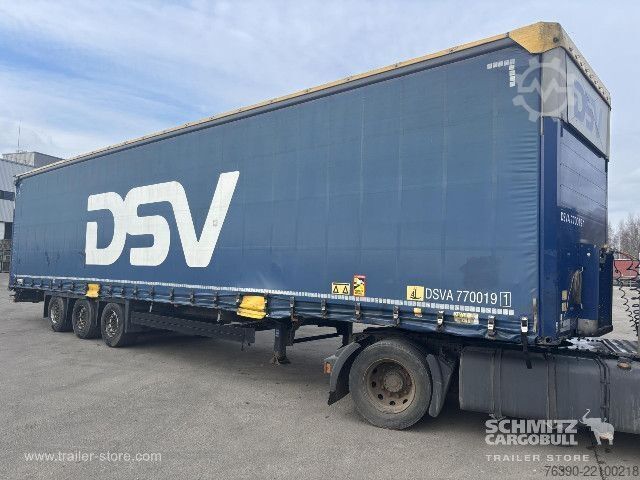 Auflieger mit Pritsche & Plane Schmitz Cargobull Semitrailer Curtainsider Mega