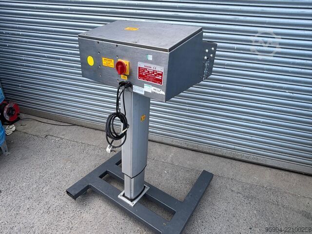 Bag sealing machine Saxon Continuous Bag Sealer SB1000 Electric Lift Mast